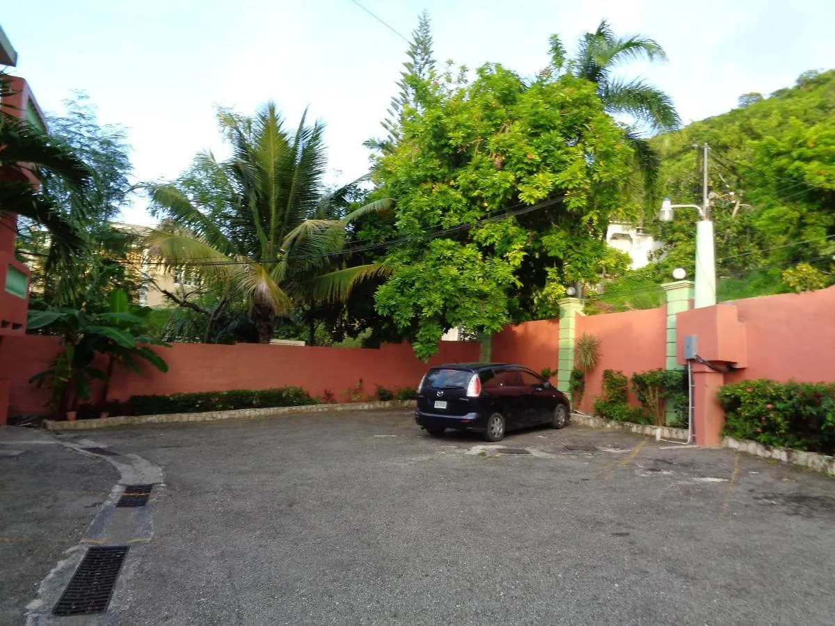 Tropical Court Hotel Montego Bay